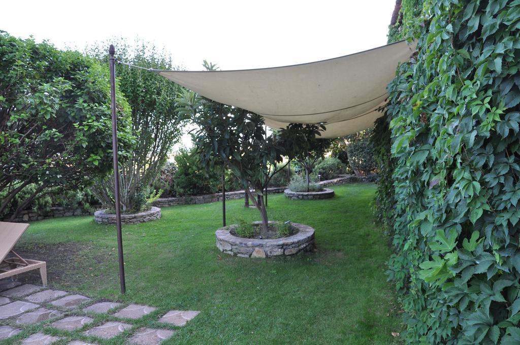 Hotel Le Logis Du Guetteur Les Arcs-sur-Argens Exterior foto